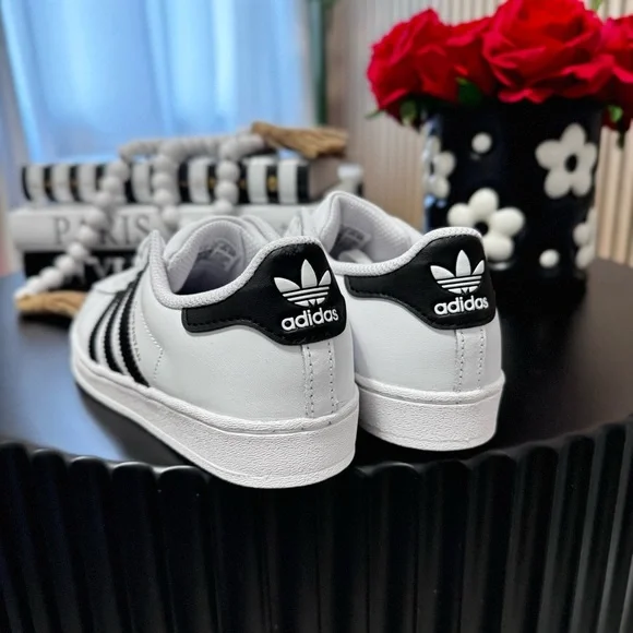 Adidas Superstar- Youth 2 - Picture 4 of 7